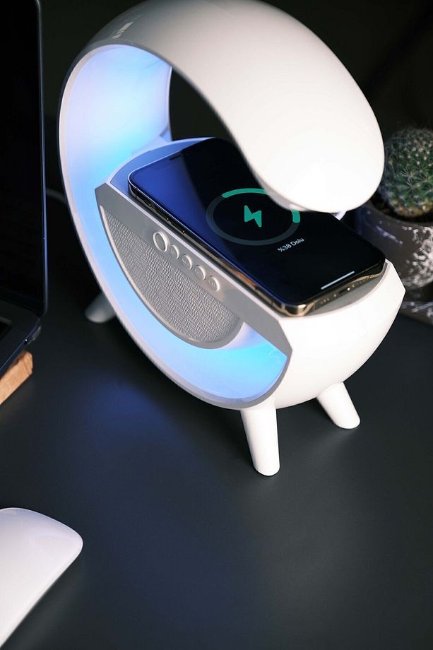 G Speaker BT-2301 Kablosuz Şarj Özellikli LED Işıklı Bluetooth Hoparlör Masa Lambası